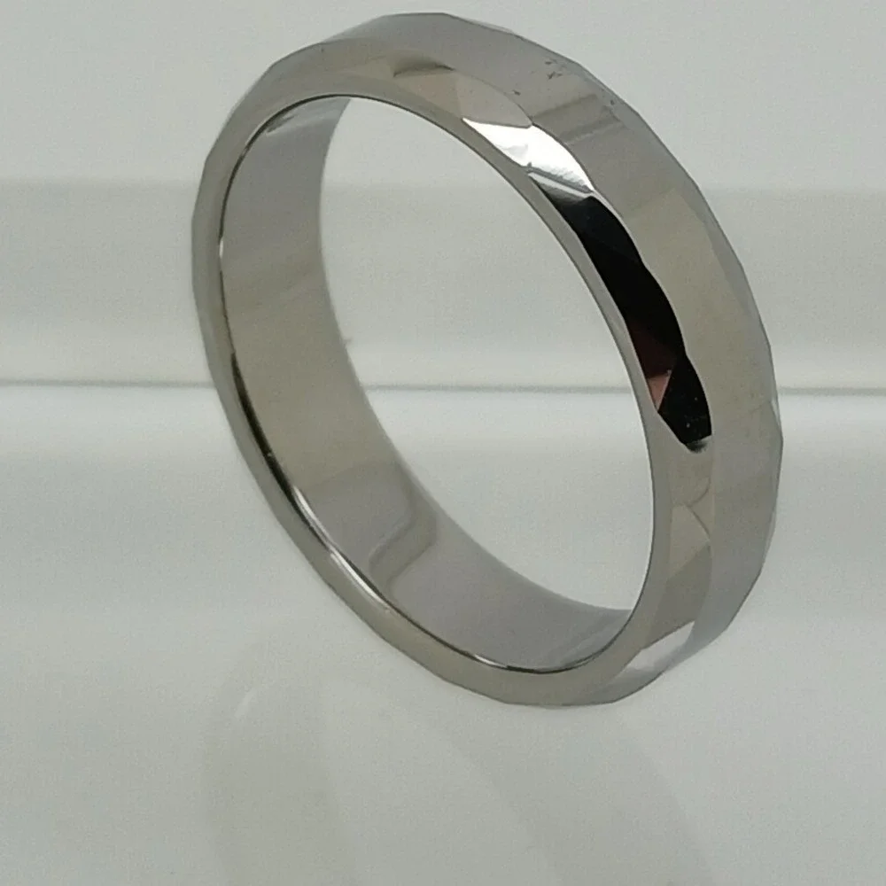 Vintage Tungsten Carbide Faceted Geometric Band Ring Silver 6mm Size 11.25 NOS